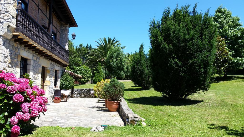 Posada San Tirso Tonanes Exterior photo